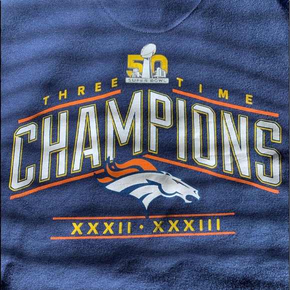 NFL ProLine Women’s Hoodie Denver Broncos Super Bowl 50 Navy Blue- gently used - Picture 3 of 4